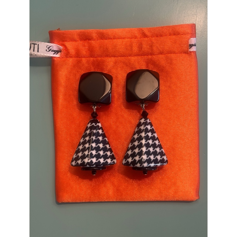 Angela Caputi Vintage Dangle Resin Houndstooth Clip Earrings - Picture 2 of 7